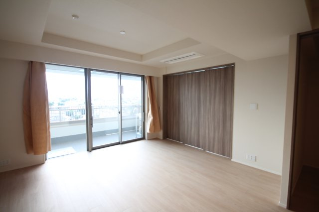 【居間・リビング】