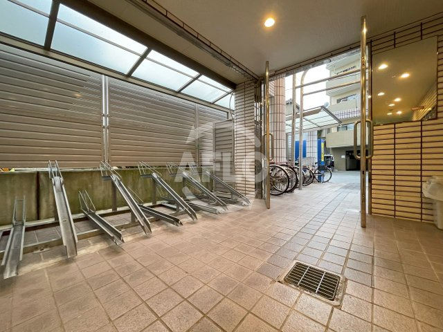 クリスタル長居（長居小学校区）のロビー|クリスタル長居　