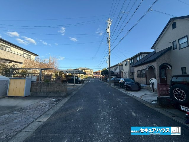 東郷町兵庫三丁目　全1棟の前面道路含む現地写真|事前予約にて現地ご見学いただけます！お気軽にお問い合わせください♪
■株式会社　セキュアハウス■
住宅ローンに強く、知識、経験豊富なスタッフ在籍
お客様に寄り添い、ご成約後もサポート致します。