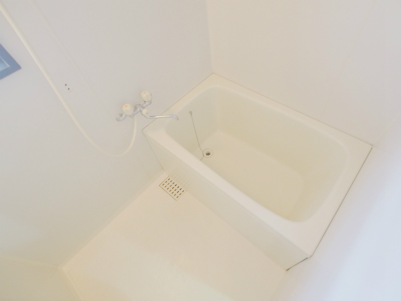 ギラソーレ福光の浴室