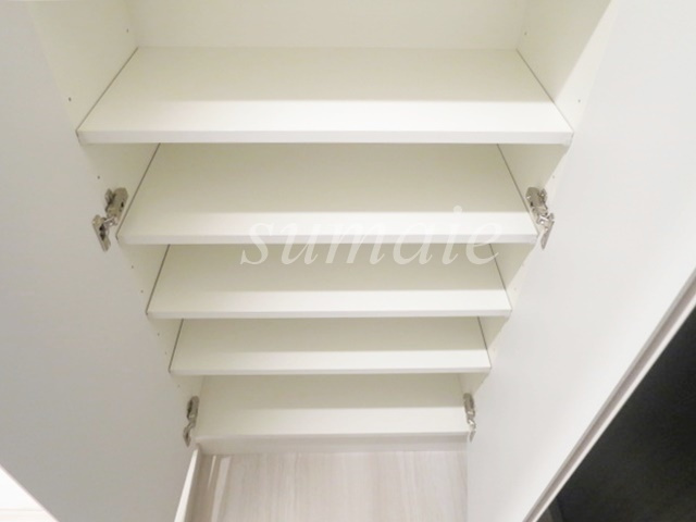 Ｌａ　Ｄｏｕｃｅｕｒ赤羽の収納|シューズボックス下部。