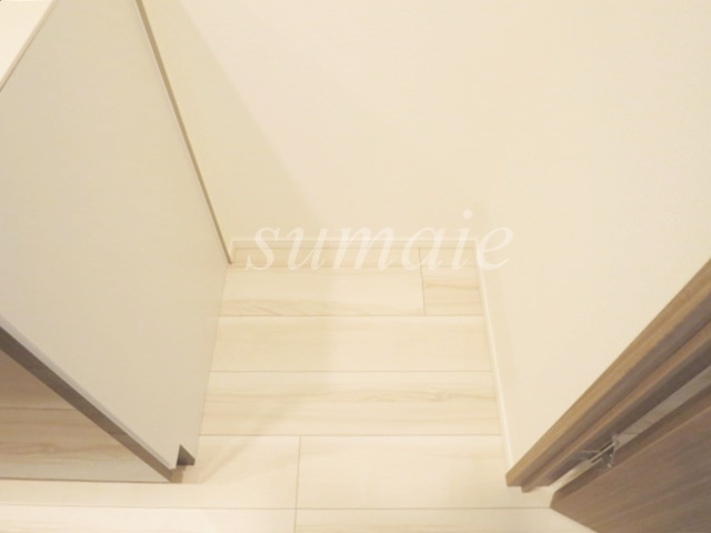 Ｌａ　Ｄｏｕｃｅｕｒ赤羽のキッチン|冷蔵庫置き場です。