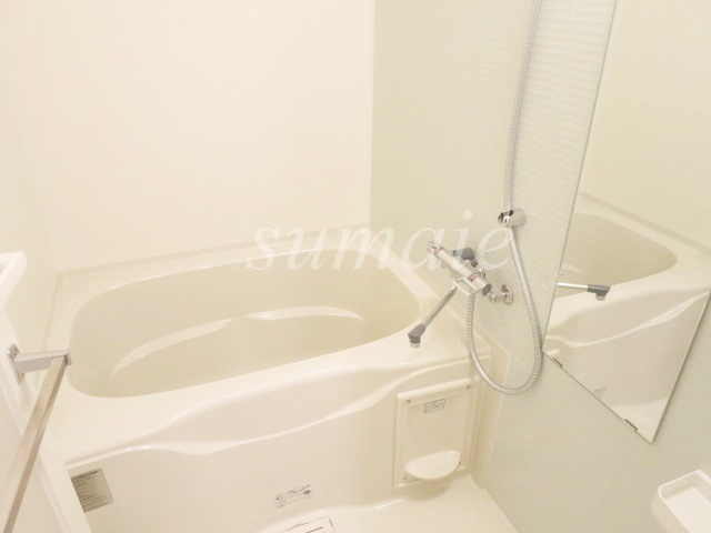 Ｌａ　Ｄｏｕｃｅｕｒ赤羽の浴室|お風呂です。