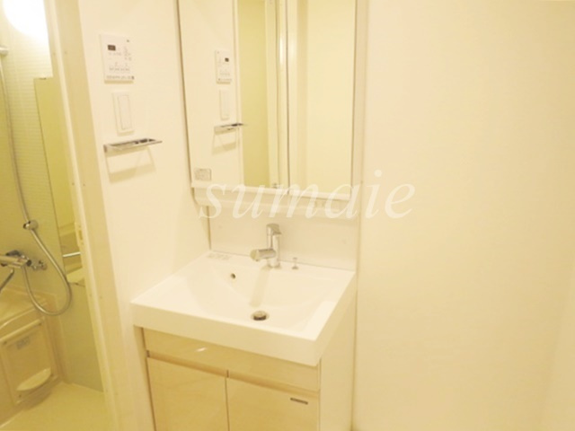 Ｌａ　Ｄｏｕｃｅｕｒ赤羽の洗面所|独立洗面台です☆