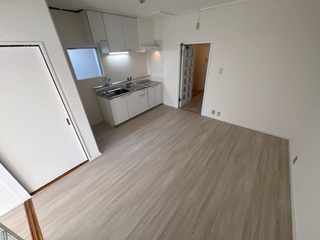 エクセルハイツ第2学園前の居間・リビング