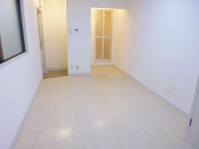 第2シャルムの洋室