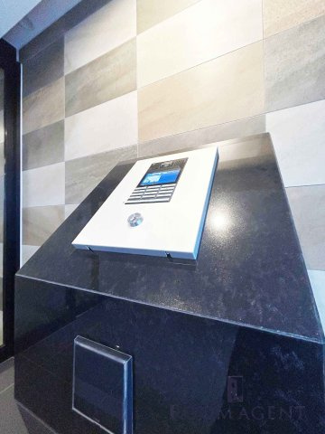 プレサンスロジェ車道駅前ＮＯＲＴＨのエントランス