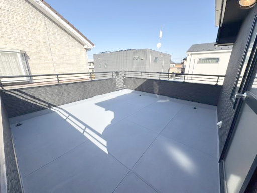 【バルコニー】