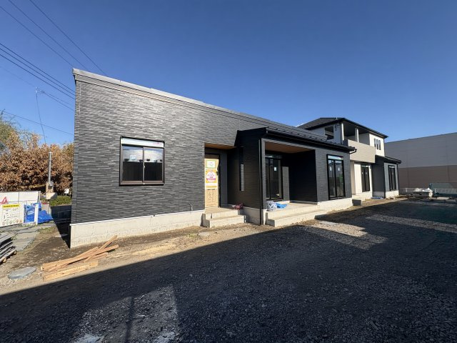 壬生町本丸1丁目 第3期の外観|〇1号棟〇
階段の上り下りが無いので、今注目の平屋プラン！
お庭付きで家庭菜園も楽しめます♪
※2025年12月撮影