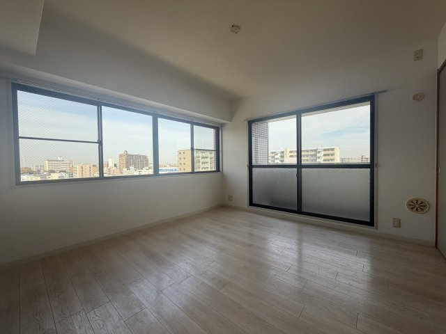 【居間・リビング】 | SHRIKE96（シュライク96） | 2025年12月30日撮影