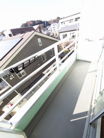 グリーンハイツ麻生のバルコニー