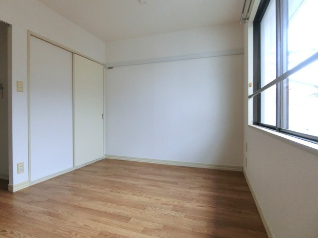 【寝室】 | 洋室　別室・参考