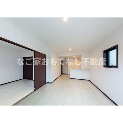 【居間・リビング】 | ロイヤルフォレスト