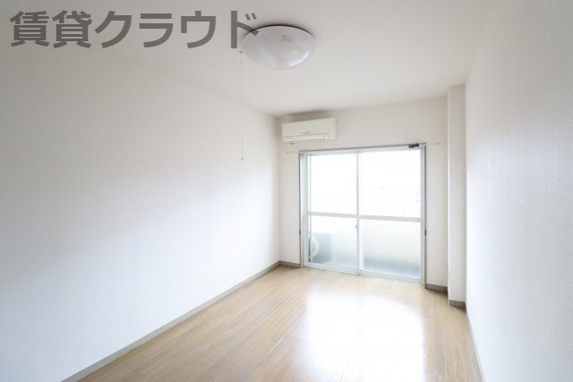 ステーションプラザの居間・リビング|ゆったり過ごせる居間です