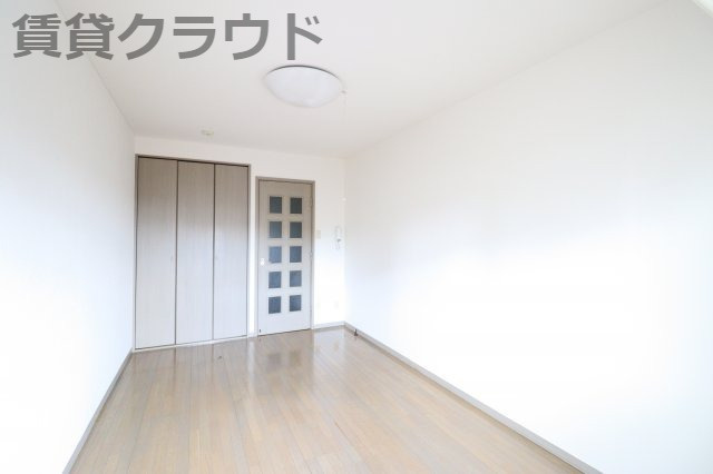 ステーションプラザの居間・リビング|おしゃれなリビングです