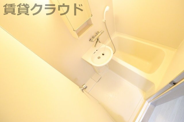 ステーションプラザの浴室|日々の疲れを癒すお風呂付です