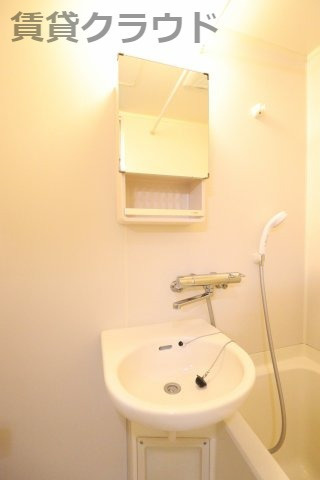 ステーションプラザの洗面所|忙しい朝には欠かせない洗面所です