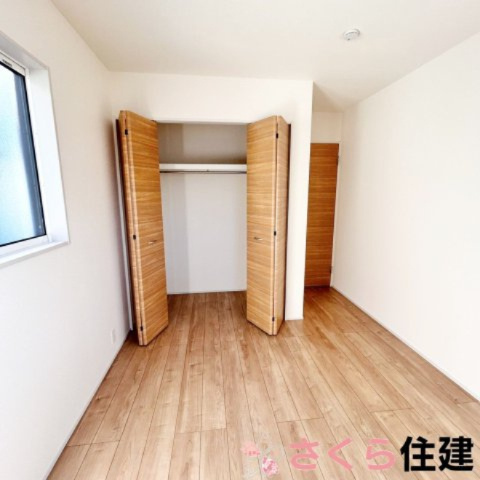 高根沢町宝積寺　4号棟の洗面所|ホテルのような高級感のある洗面台