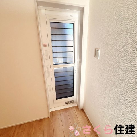 高根沢町宝積寺　4号棟の洋室|将来的に区切ることも可能なお部屋です