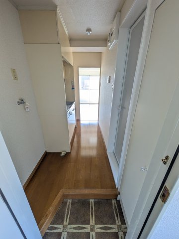 グリーンハイツ麻生の玄関