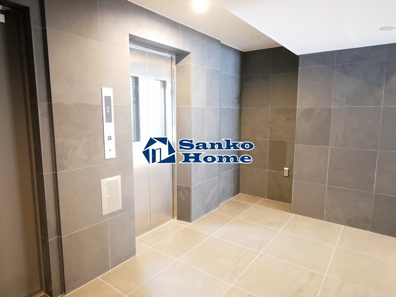 GRAN PASEO神田駅前のロビー