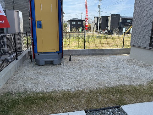 二丈深江８丁目　新築戸建の駐車場