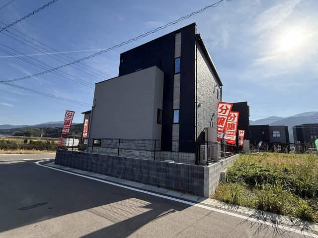 二丈深江８丁目　新築戸建の外観