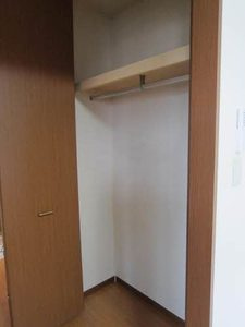 柏崎市松波３丁目のアパートの収納