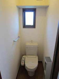 柏崎市松波３丁目のアパートのトイレ