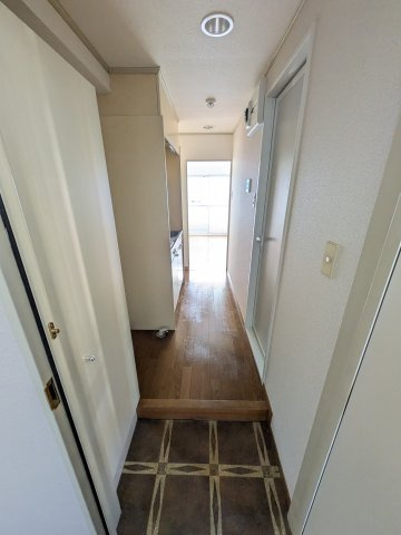 グリーンハイツ麻生の玄関