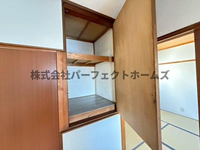 池田3丁目戸建　賃貸の収納|たっぷりとした収納スペースです