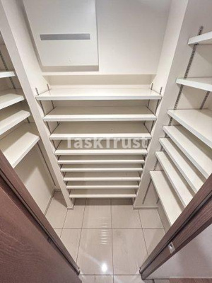 【収納】 | RJR堺筋本町タワー