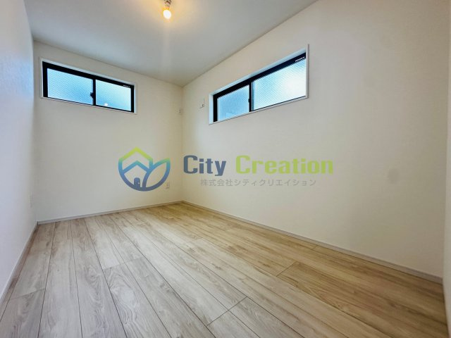 秦野市尾尻2期　新築一戸建て　1号棟の洋室