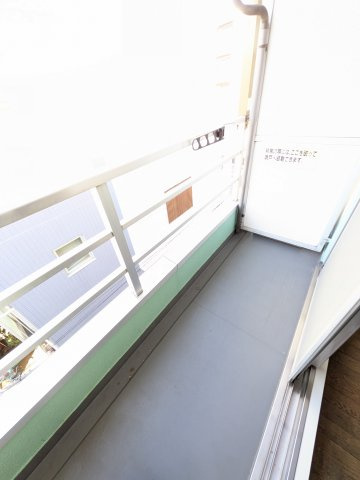 グリーンハイツ麻生のバルコニー