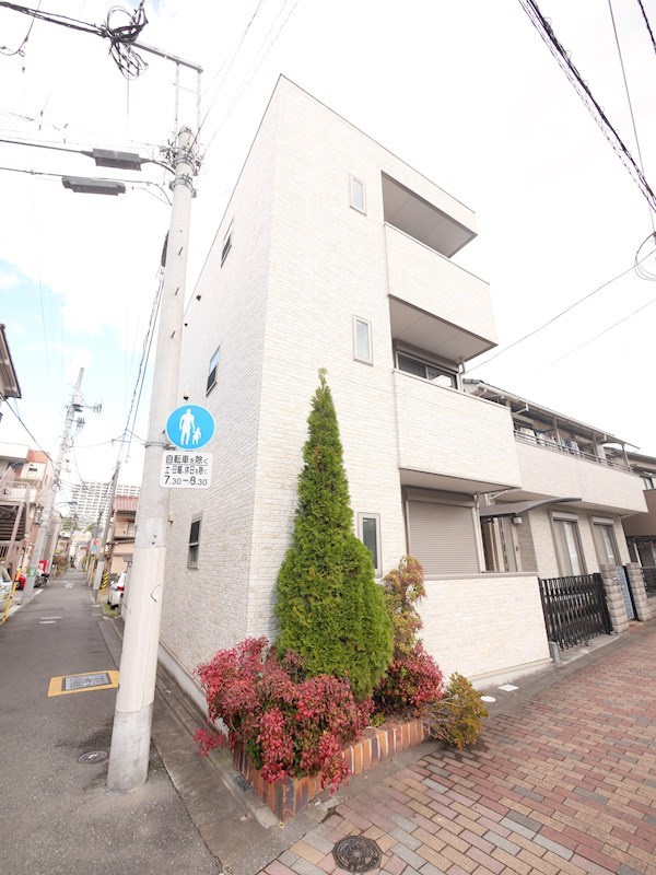 北区赤羽南２丁目のアパートの外観