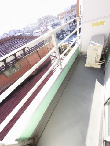 グリーンハイツ麻生のバルコニー