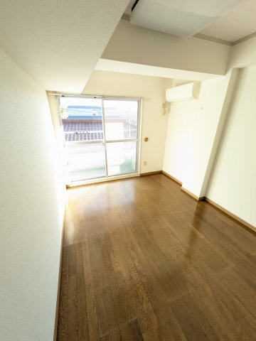 グリーンハイツ麻生の洋室