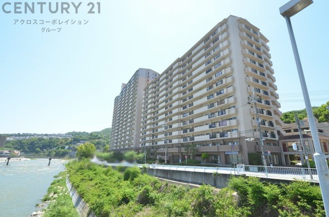 鉄骨鉄筋コンクリート造1５階建て