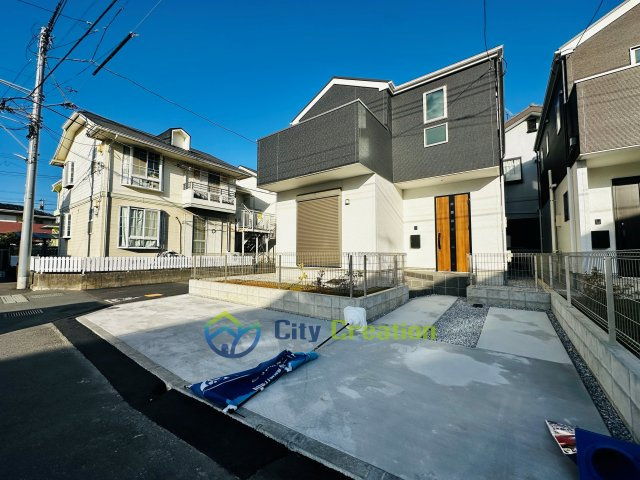 【成約御礼】茅ヶ崎市柳島1丁目  1号棟 2期の前面道路含む現地写真