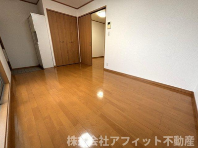 【居間・リビング】 | オリーブコート古野上 | 洋室6.7帖