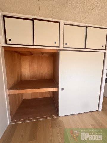 松河戸住宅の玄関