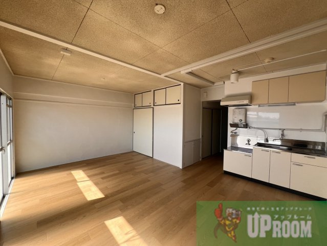 松河戸住宅の内装