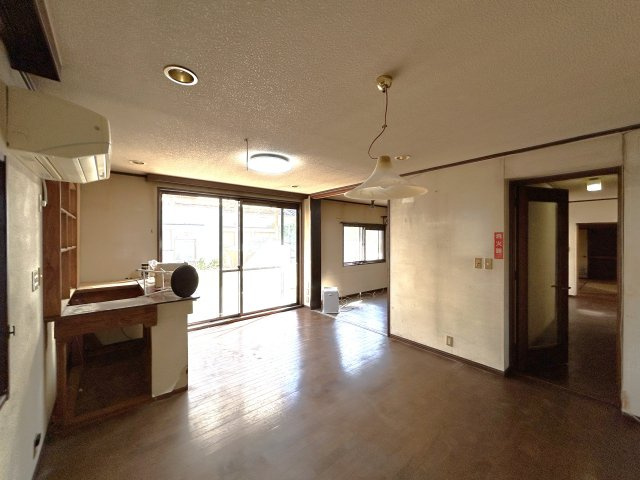 塩川　中古住宅の居間・リビング