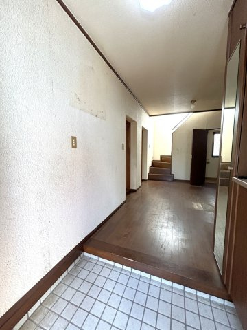 塩川　中古住宅の玄関