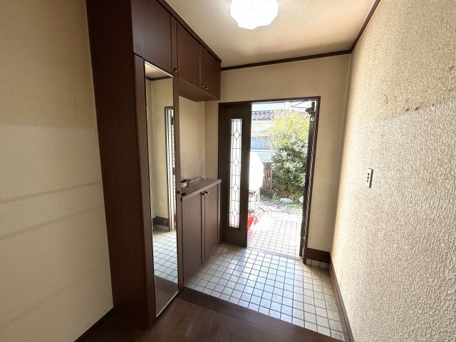 塩川　中古住宅の玄関