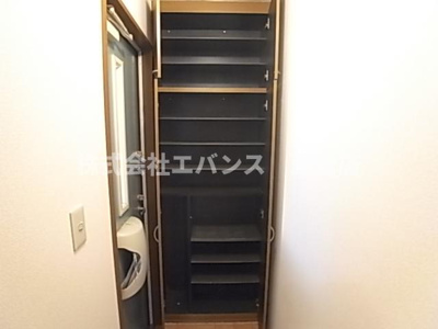 【玄関】 | クレアールB | ゆったりとした玄関です