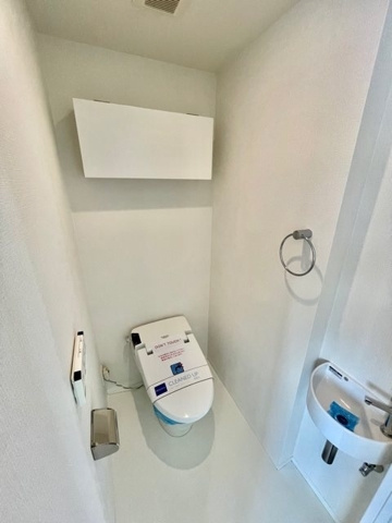 新品家具付きマンション目黒16(KaGood東京)のトイレ