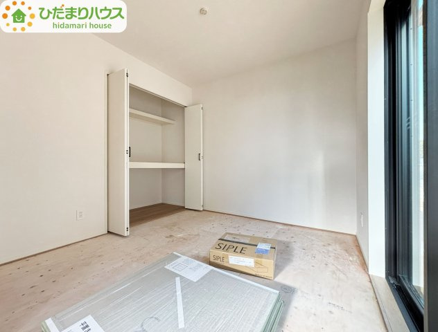 野田市野田4期　新築戸建　2号棟の和室|和室にも大容量のクローゼット完備！お布団やお子様のおもちゃなどがスッキリ収納できますね(^^♪							
