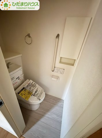 野田市野田4期　新築戸建　2号棟のトイレ|白を基調としたトイレは、インテリア次第でどんな空間になるかワクワクしますね♪							
