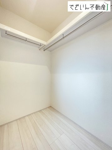 【収納】 | Livele Garden.S熊谷市末広第5　【平屋】新築住宅 | ≪1号棟≫各部屋に収納が充実しているから、片付けがラク。季節用品もすっきり収まり、生活感を隠せます。
現地(2026年4月撮影)